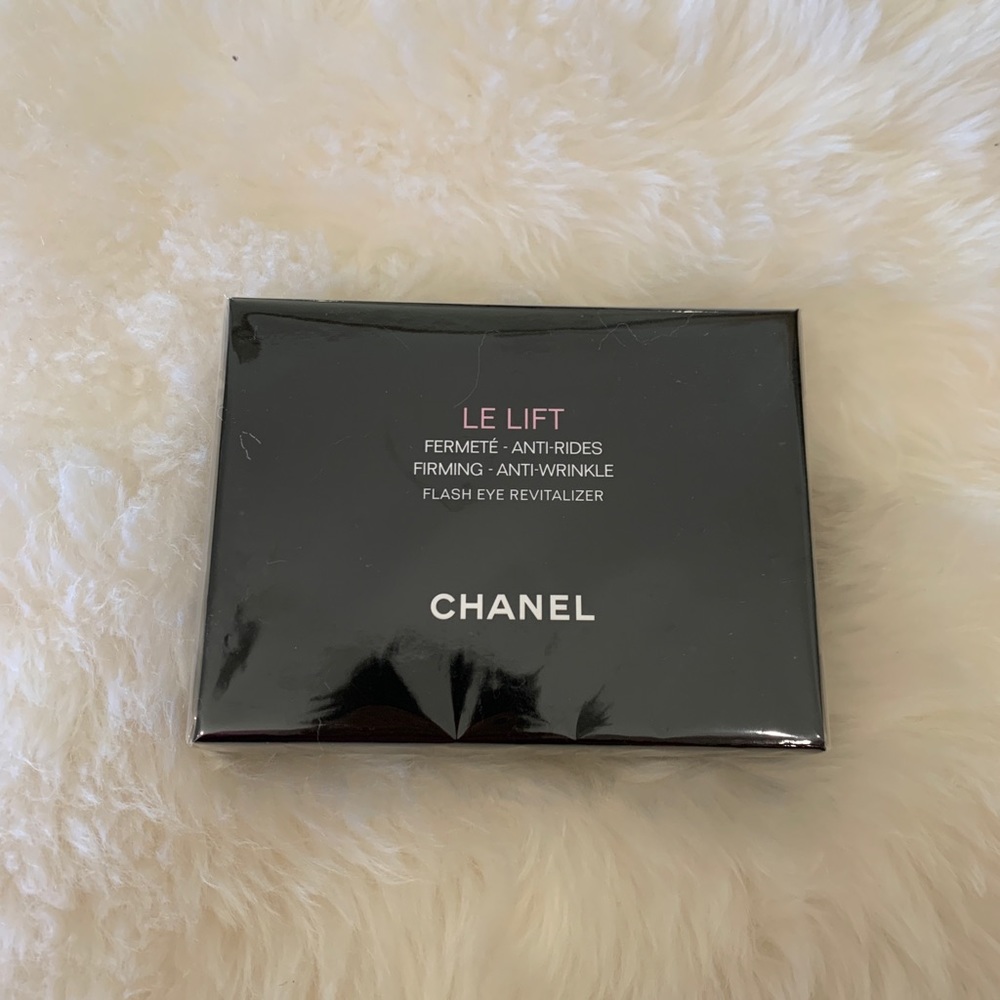 CHANEL Le Lift Flash Eye Revitalizer (Brand new, sealed packaging)